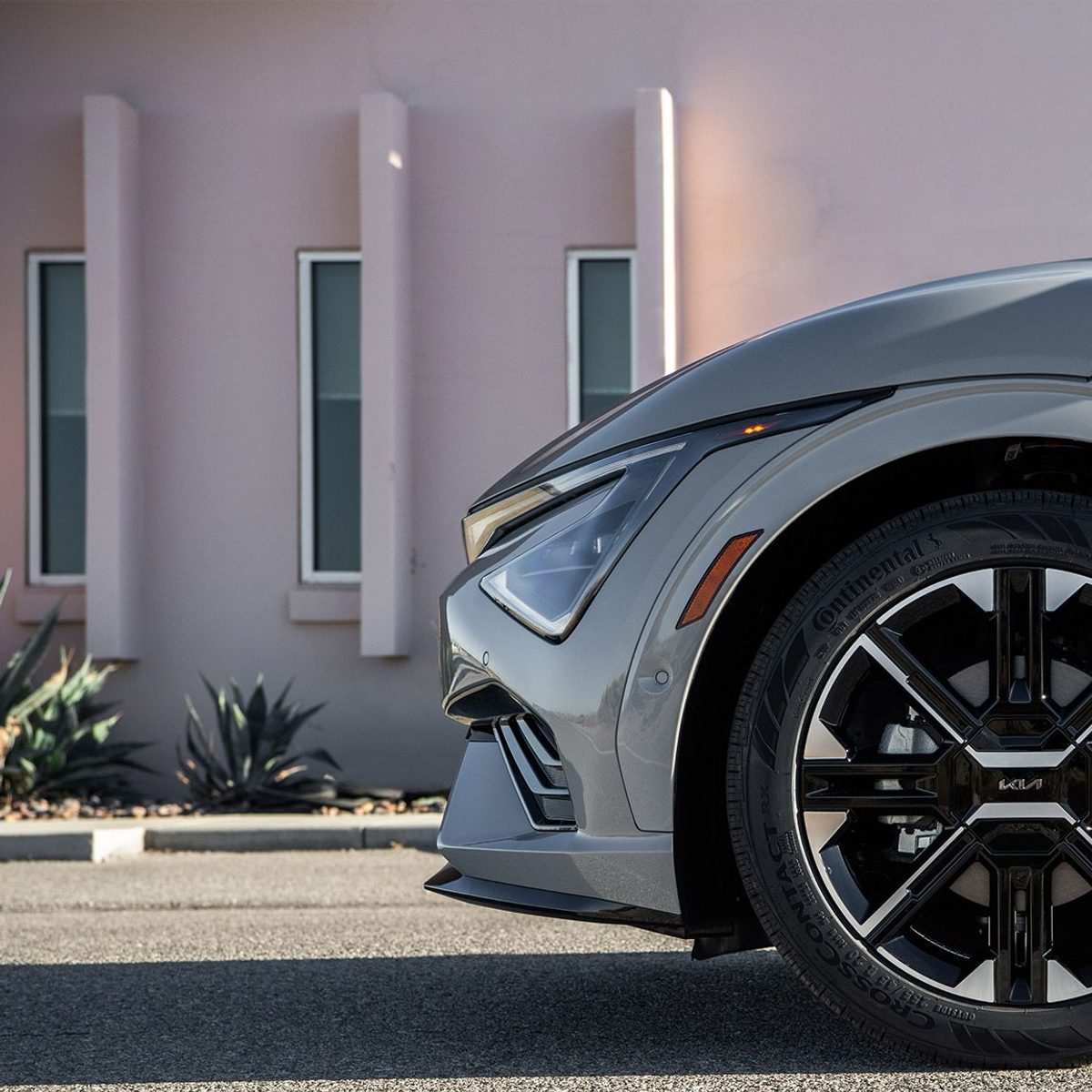 Kia EV6 20-in. wheel