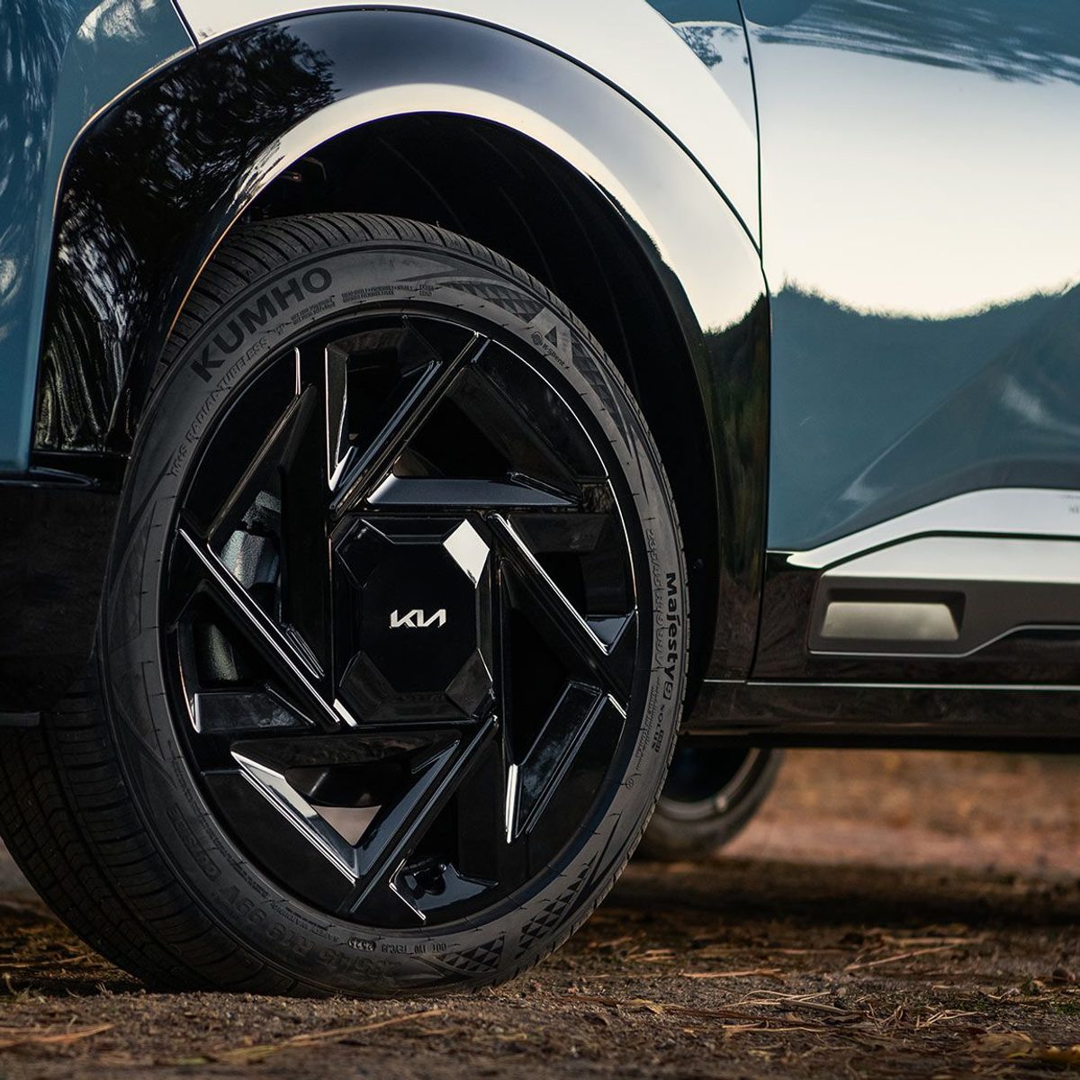 Kia Seltos 19-in. wheel