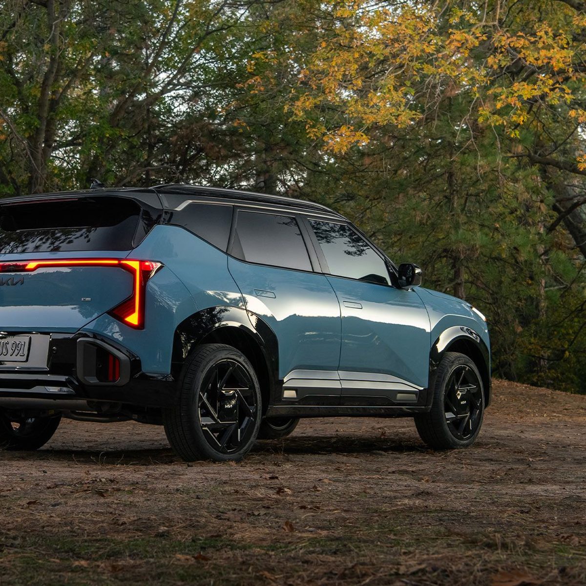 Kia Seltos AWD badge