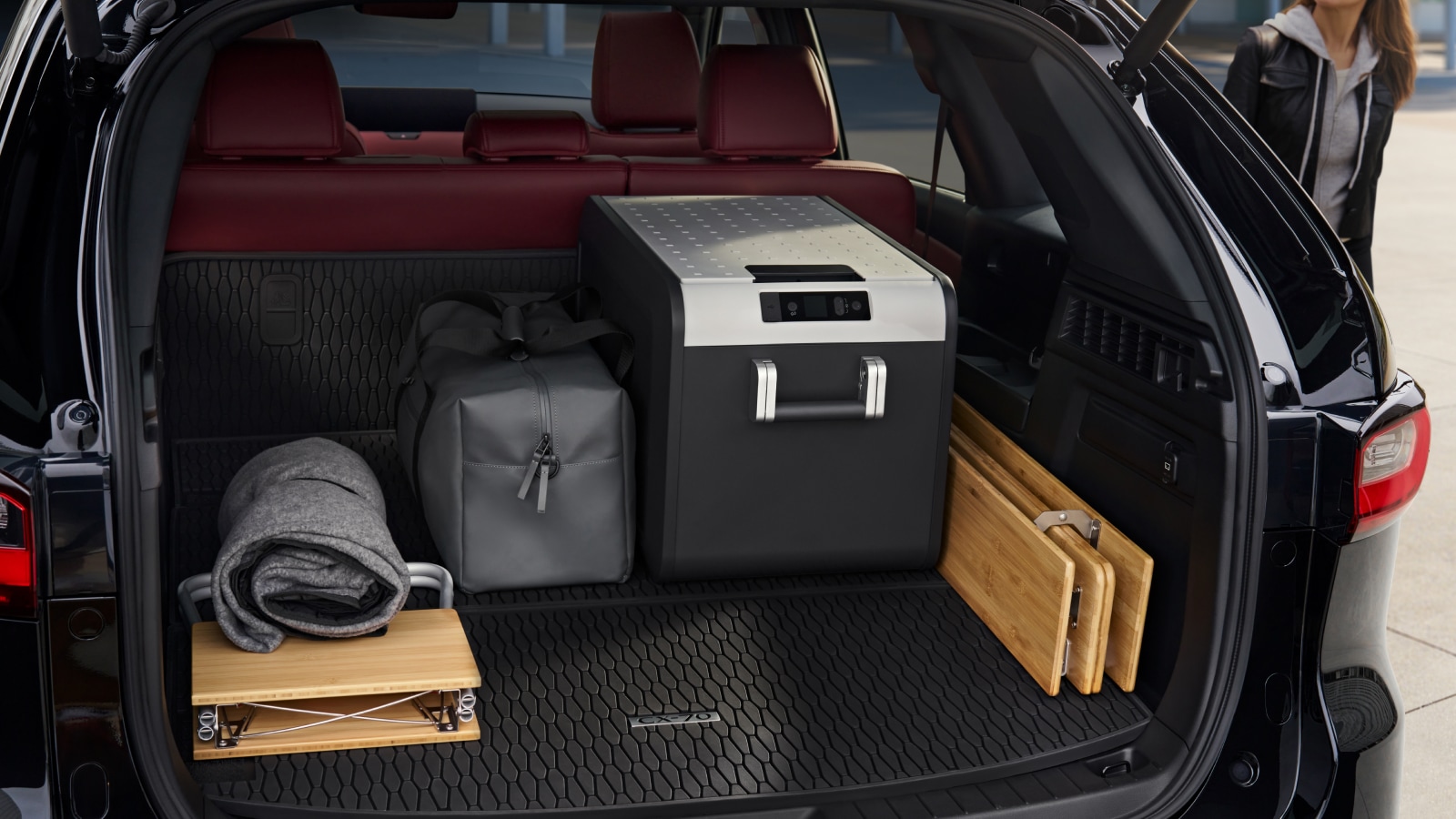 Cargo area of the Mazda CX-70 with the liftgate open