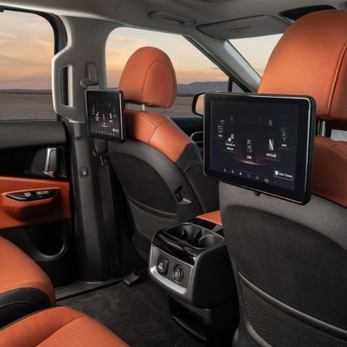 Kia Carnival Hybrid Rear Seat Entertainment