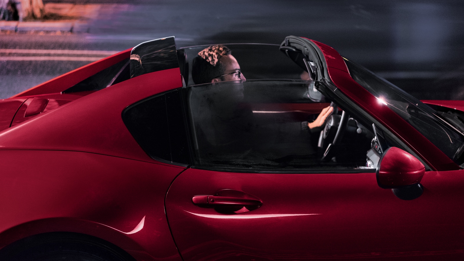 Power retractable hardtop on the Mazda MX-5 Miata RF